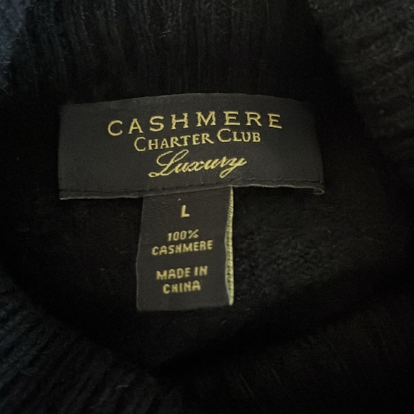 Charter Club 100% Cashmere black turtle neck sweater. - Picture 4 of 4